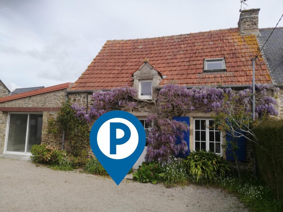 Maison Normande Proche De La Mer Et Des Lieux Touristiques Quettehou Exterior photo